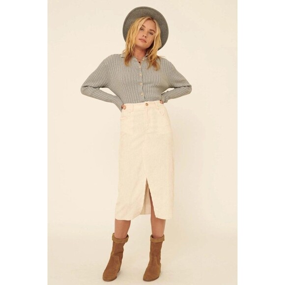 Lila Gray Self Button Ribbed Knit Cardigan - Picture 6 of 7